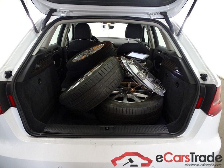 AUDI A3 SB 1.6 TDi 110Hp S-tronic Attraction Eur6 Navi Klima PDC ... #2