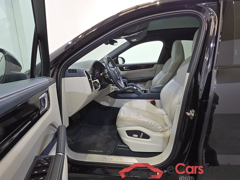 Porsche Cayenne Coupe 3.0 E-Hybrid Pano LED-Xenon Bose Navi Club-Leather Camera 360° KeylessGo Klima PDC ... #5