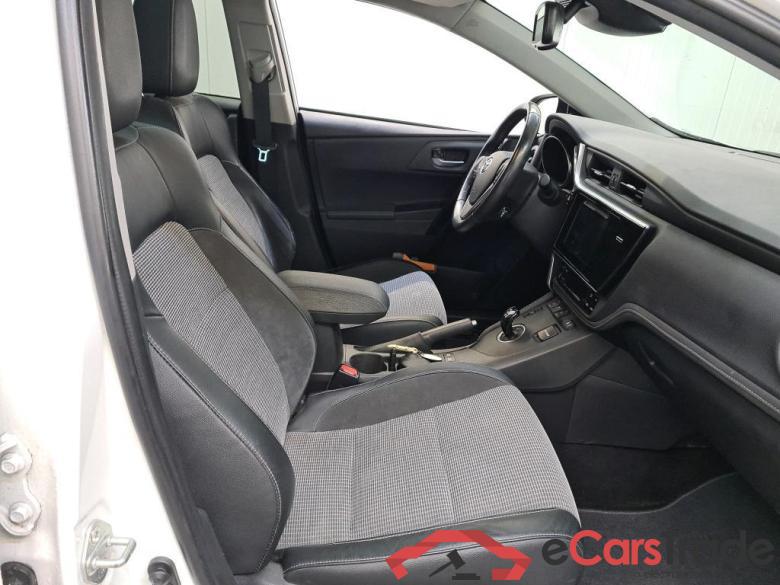 TOYOTA Auris Touring Sports 1.8 Hybr. Exec. Go #2