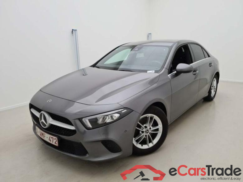 MERCEDES-BENZ A-KLASSE 180D 7G-DCT BUSINESS SOLUTION