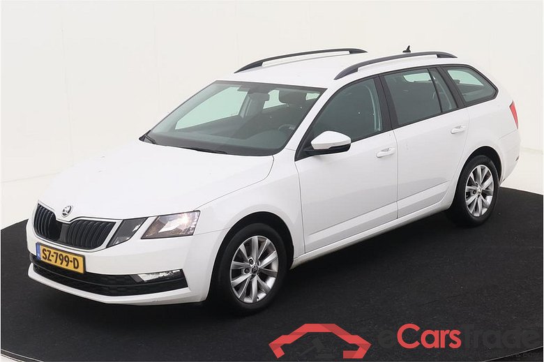 SKODA Octavia Combi 110 kW #1