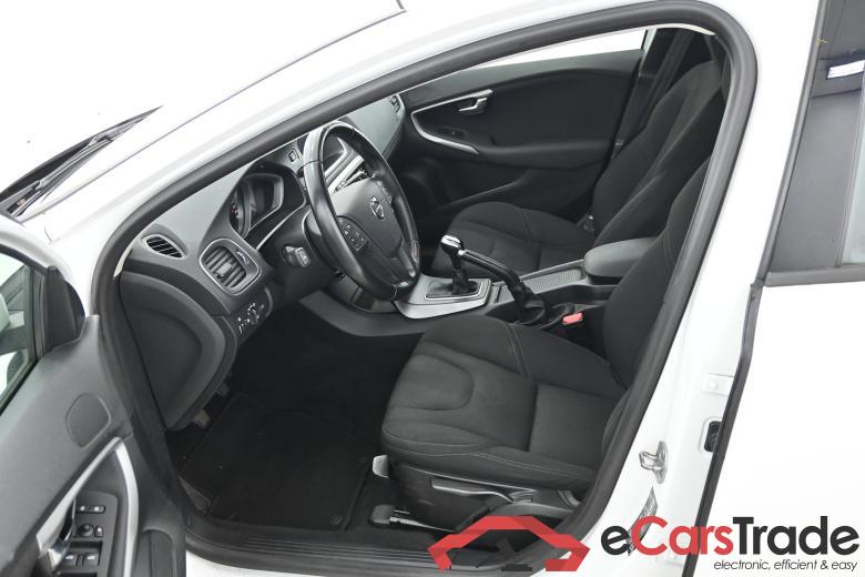 Volvo V40 2.0 D2 Black Edition LED-Xenon Navi Klima PDC ... #5