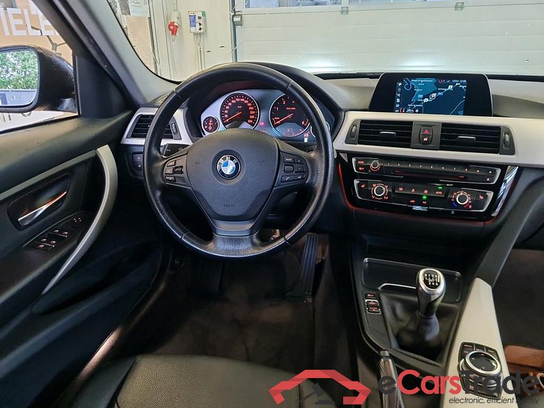 BMW 316 D LED-Xenon Navi Leather KeylessGo Klima PDC ... #3