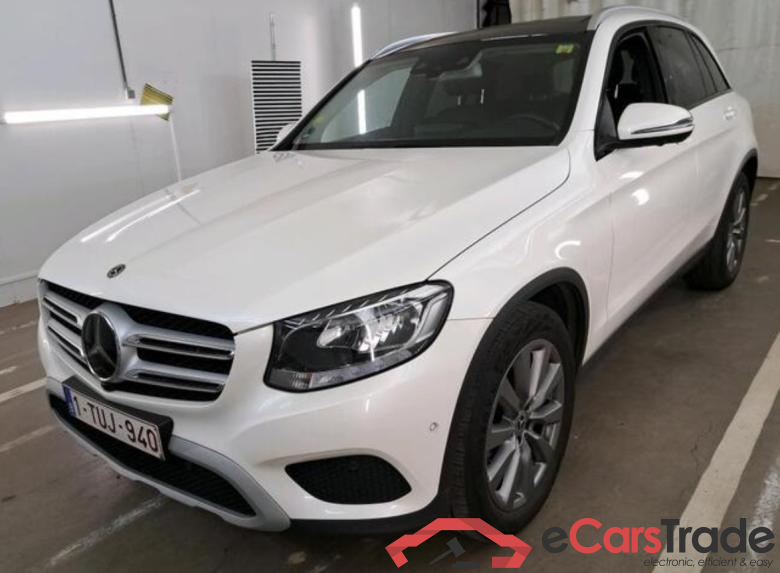Mercedes GLC 220d 4Matic Aut. Pano Burmester Head-Up Navi Sport-Leather KeylessGo Klima PDC ...