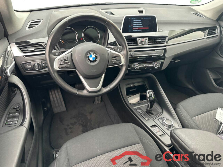 BMW X1 2.0 xDrive18d Aut. Pano Navi KeylessGo Camera Klima PDC ... #5
