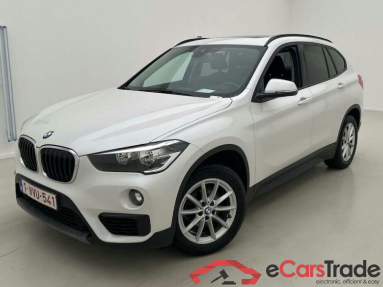 BMW X1 2.0 xDrive18d Aut. Pano Navi KeylessGo Camera Klima PDC ... #1