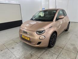 FIAT 500E 42kWh La Prima 3+1