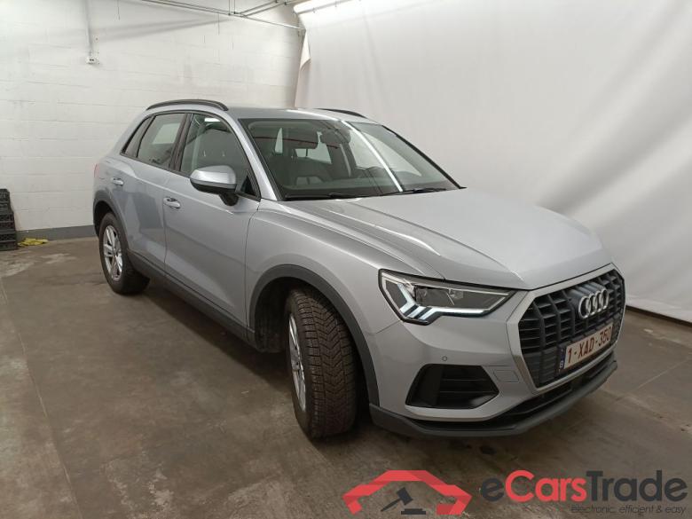 Audi Q3 35 TDI S Tronic Business Edition 5d #2