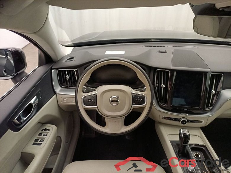 Volvo XC60 2.0 D3 Momentum LED-Xenon Virtual Navi Leather KeylessGo Camera Klima PDC ... #6
