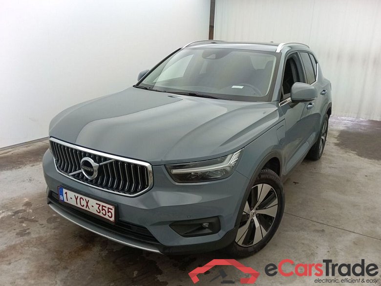 Volvo XC40 T5 Twin Engine Momentum Pro 5d #1