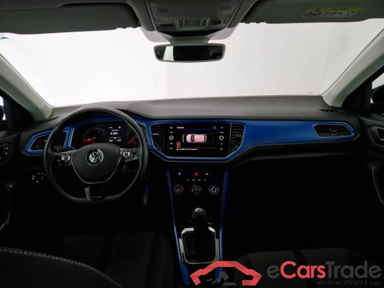 Volkswagen 4 VOLKSWAGEN T-ROC / 2017 / 5P / SUV 1.0 TSI STYLE BMT #3