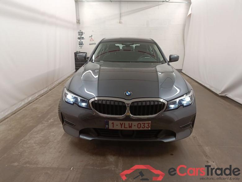 BMW 3 Reeks Berline 330e (215 kW) 4d #1