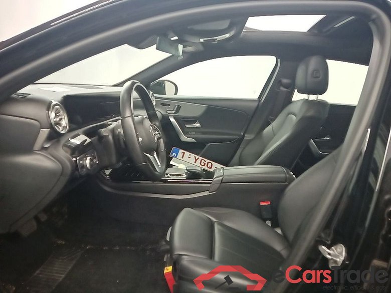 Mercedes-Benz A-Klasse Limousine A 250e Business Solution 4d #6