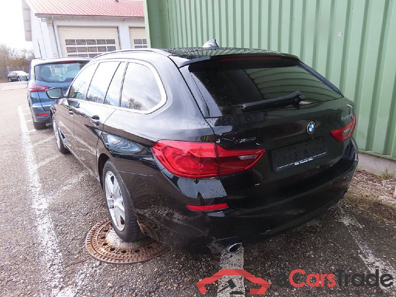 BMW 5-Serie Touring ´16 Baureihe 5 Touring 520 d xDrive 2.0 140KW AT8 E6dT #3
