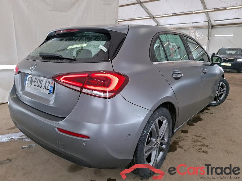 Mercedes A 200 Business Line 7G-DCT MERCEDES-BENZ Classe A Compact / 2018 / 5P / Berline A 200 Business Line 7G-DCT #3