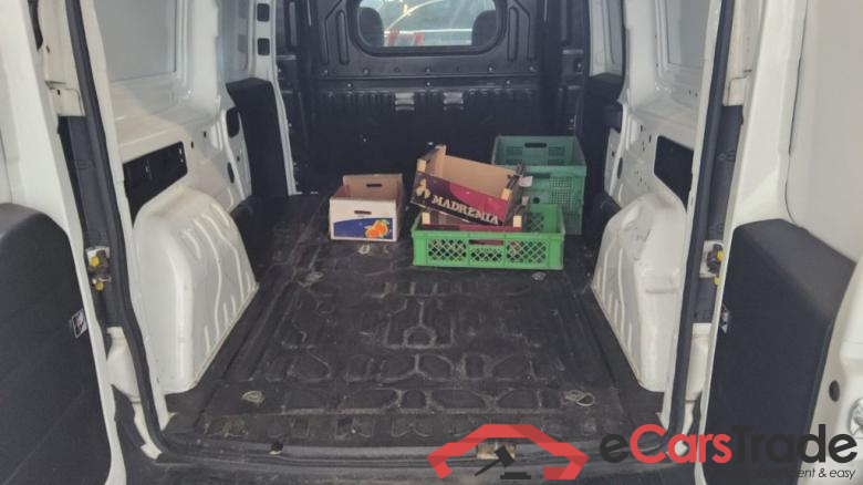 Fiat _Doblo Cargo ´15 Doblo Cargo / Pritsche SX Maxi Kasten 1.6 Multijet 74KW MT6 E6