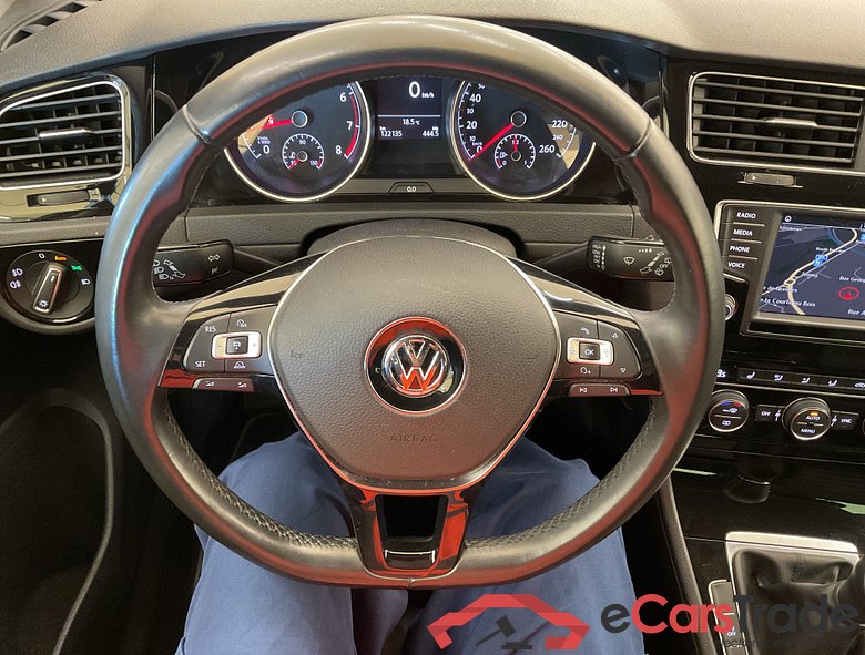 VOLKSWAGEN Golf VII Golf  Highline 1.4 TSI BlueMotion Technology 92 kW (125 ch) 6 vitesses manuel #3