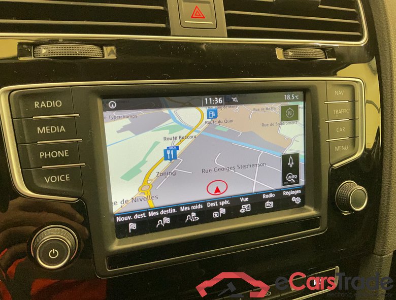 VOLKSWAGEN Golf VII Golf  Highline 1.4 TSI BlueMotion Technology 92 kW (125 ch) 6 vitesses manuel #5