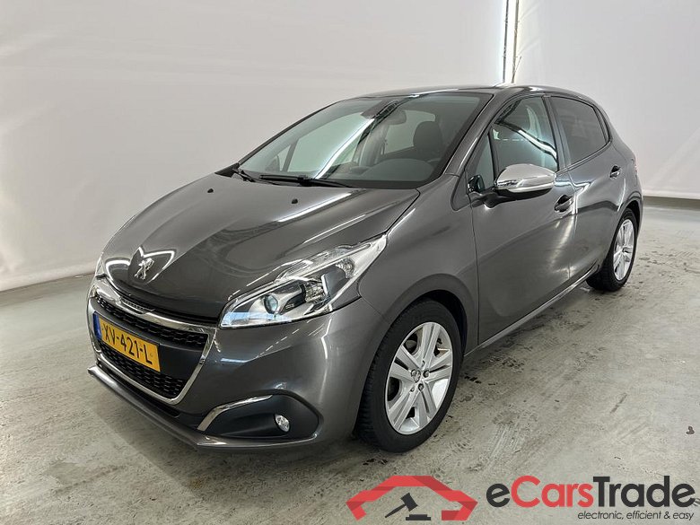 Peugeot 208 11-18 Peugeot 208 Signature 1.2 PureTech 82 5d