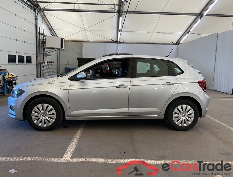 VOLKSWAGEN Polo Polo Comfortline 1.0 59 kW (80 ch) 5 vitesses manuel #4