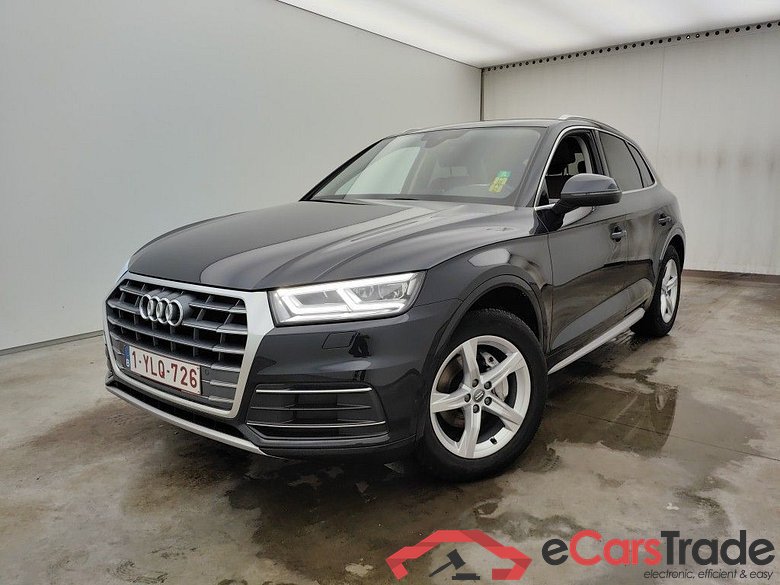 Audi Q5 Sport 30 TDI 5d #1
