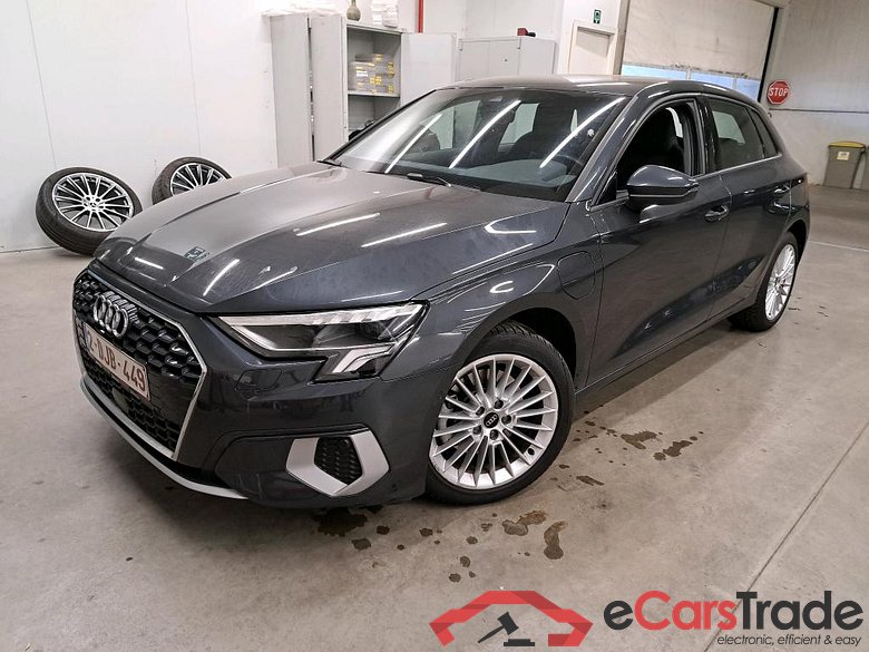 AUDI - AUD A3 SB 40 TFSI e 204PK Advanced Pack Platinum * HYBRID * #1