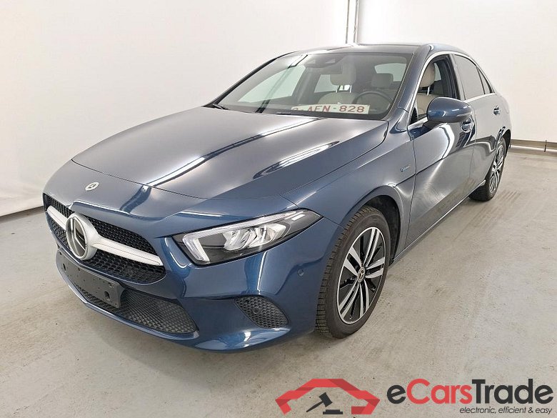 MERCEDES-BENZ A-CLASS LIMOUSINE 1.3 A 250 E BUSINESS SOLUTION DCT #1