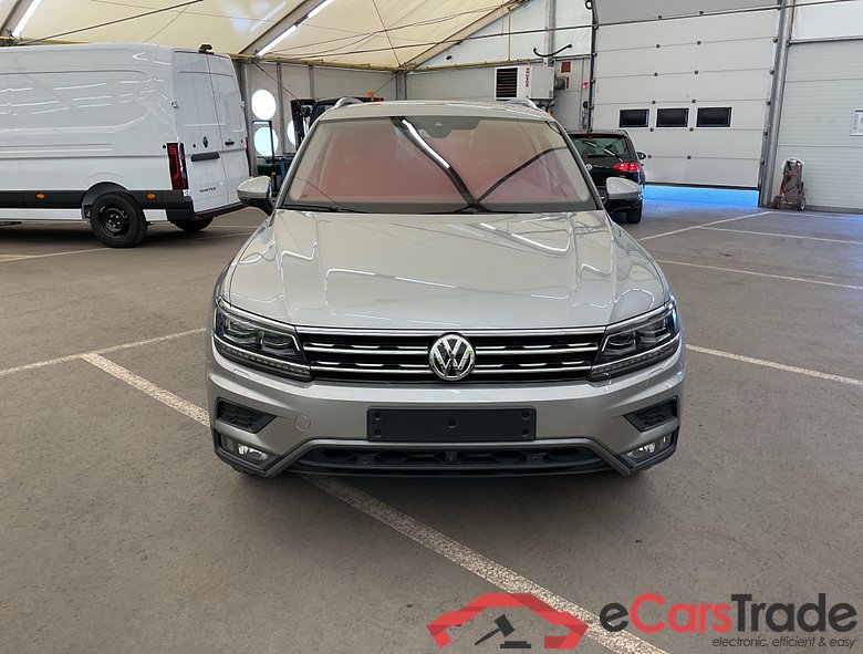 VOLKSWAGEN Tiguan 1.4 TSI 4MOTION 110 kW (150 ch) 6 vitesses DSG #6