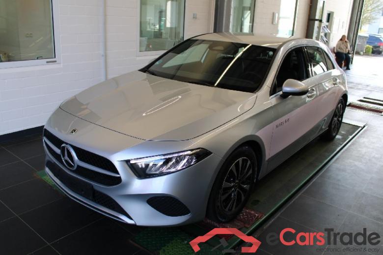 Mercedes-Benz A -Klasse (BM 177)(03.2018->) DE - LimS5 A 200 EU6d, (EURO 6d), (Facelift) 2022 - 2024 #1