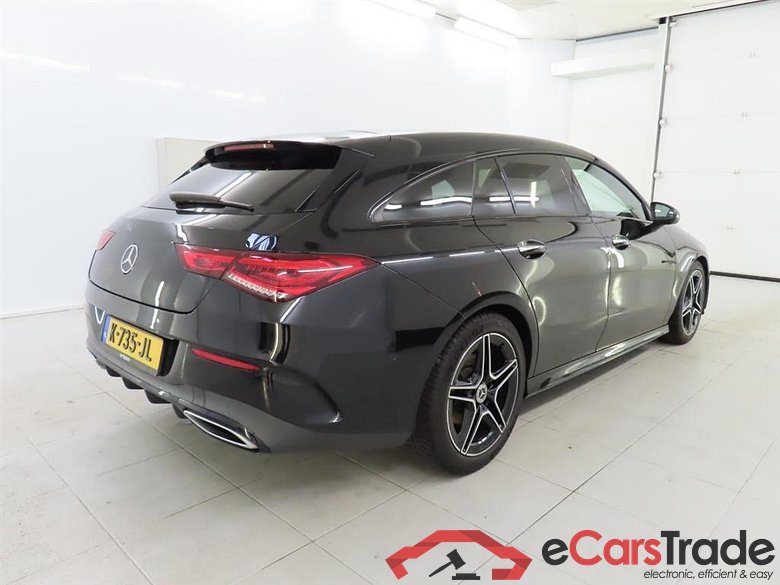 MERCEDES-BENZ CLA Shooting Brake 200 Bns Sol. AMG #2