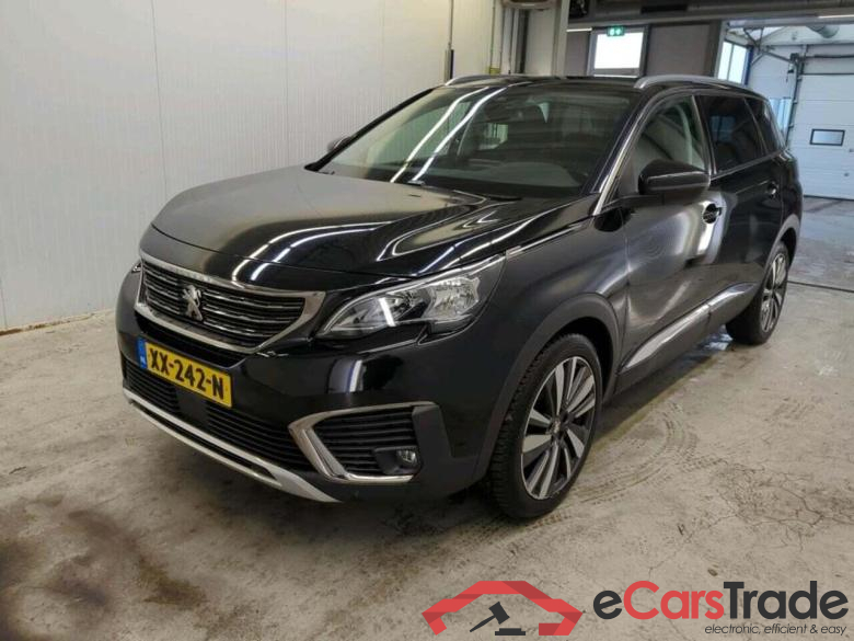 PEUGEOT 5008 1.2 PureTech Allure
