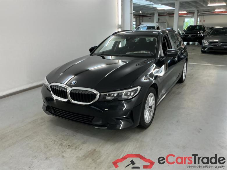 BMW 3 SERIES TOURING 2.0 318DA (100KW) TOURING Business Model Advantage Storage Mirror #1
