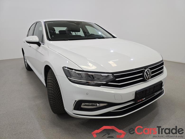 Volkswagen Passat 2.0 TDI Comfortline Aut. LED Navi Sport-Seats KeylessGo Klima PDC ... #3
