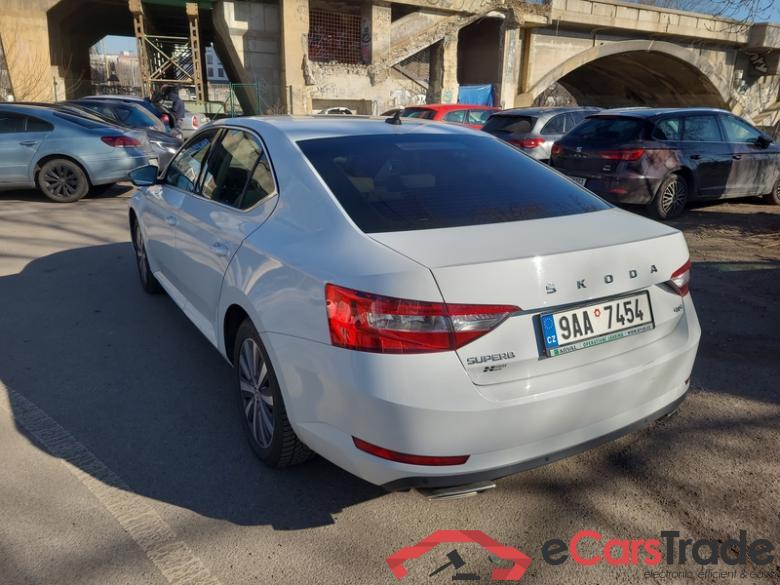 Skoda  Superb (3V3)(2015) Superb 2.0TSI 206 Style 4x4 AT #4
