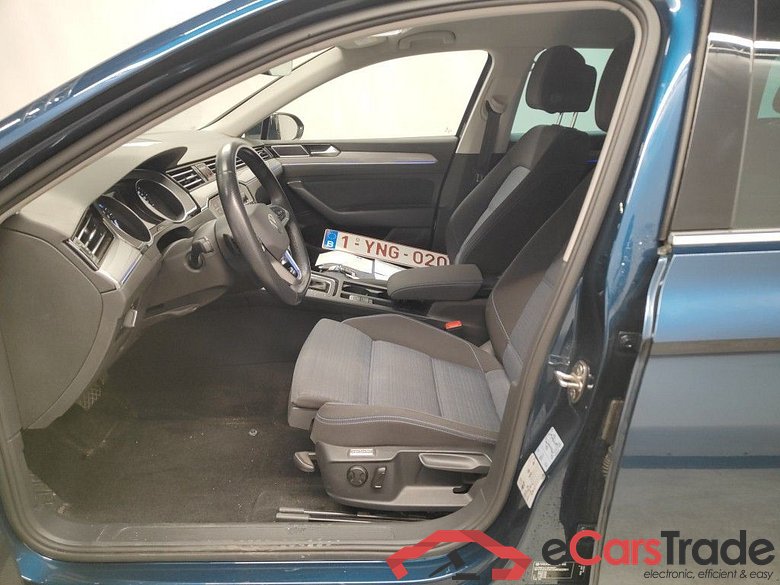 Volkswagen Passat Variant 1.4 TSI DSG6 GTE Business 5d #6