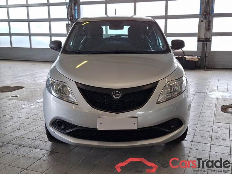 Lancia 5 LANCIA YPSILON ECOCHIC / 2015 / 5P / BERLINA 0.9 TWINAIR 70CV METANO SILVER #6