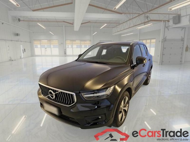 Volvo 146 VOLVO XC40 / 2017 / 5P / SUV T5 PLUG-IN HYBRID RECH INSCRIP EXPR MY21 #1
