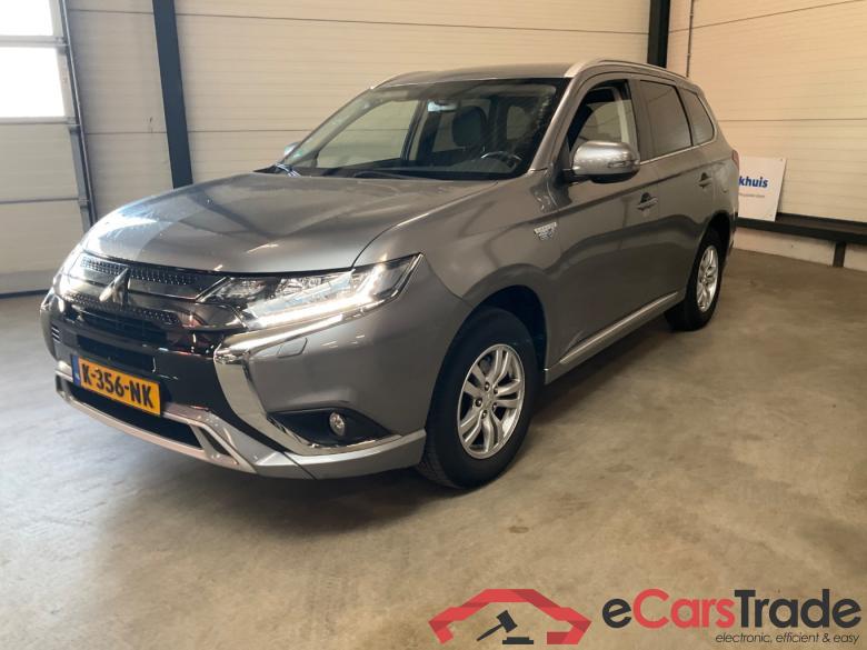 MITSUBISHI OUTLANDER 2.4 PHEV Pure #1
