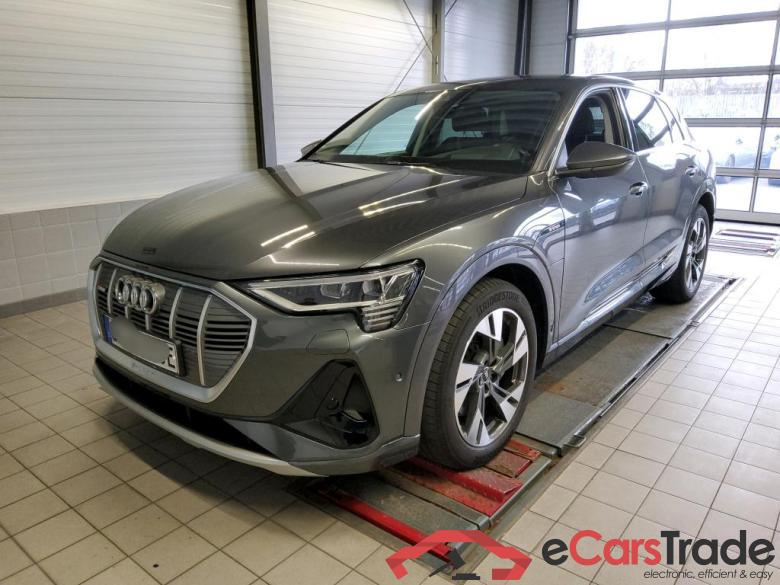 Audi 50 quattro S line E-tron