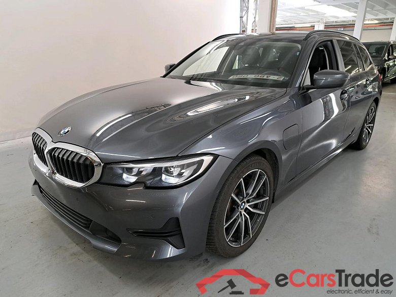 BMW 3 SERIES TOURING 2.0 330E (215KW) TOURING Business Plus #1