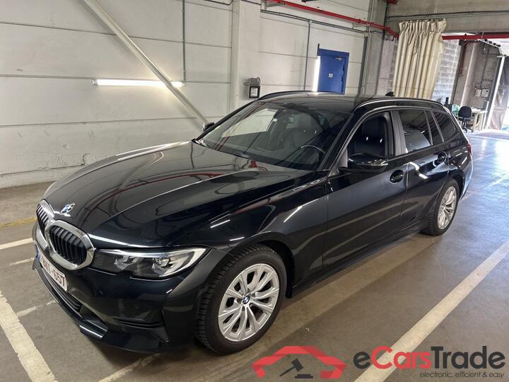 BMW 3 Reeks Touring 3 Reeks Touring 318dA (100 kW) (Mild Hybrid) 100kW/136pk  5D/P Auto-8 #1