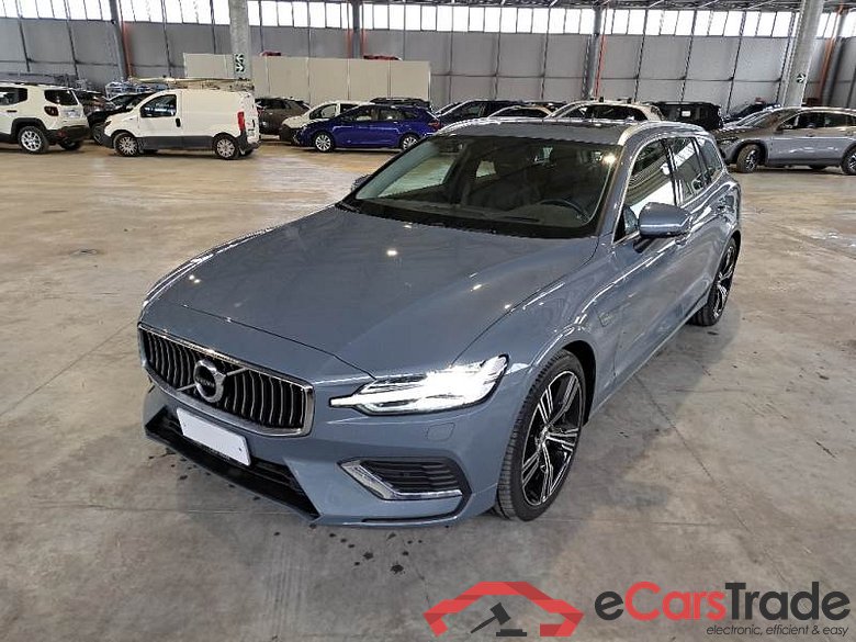 Volvo 78 VOLVO V60 / 2019 / 5P / STATION WAGON T6 PLUG-IN AWD AUTOM.RECH.INSCRIPTION #1