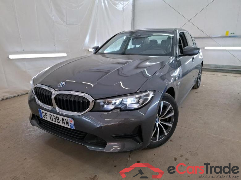 BMW 320e 204ch Business Design BVA8 Hybride BMW Série 3 Berline / 2018 / 4P / Berline 320e 204ch Business Design BVA8 Hybride