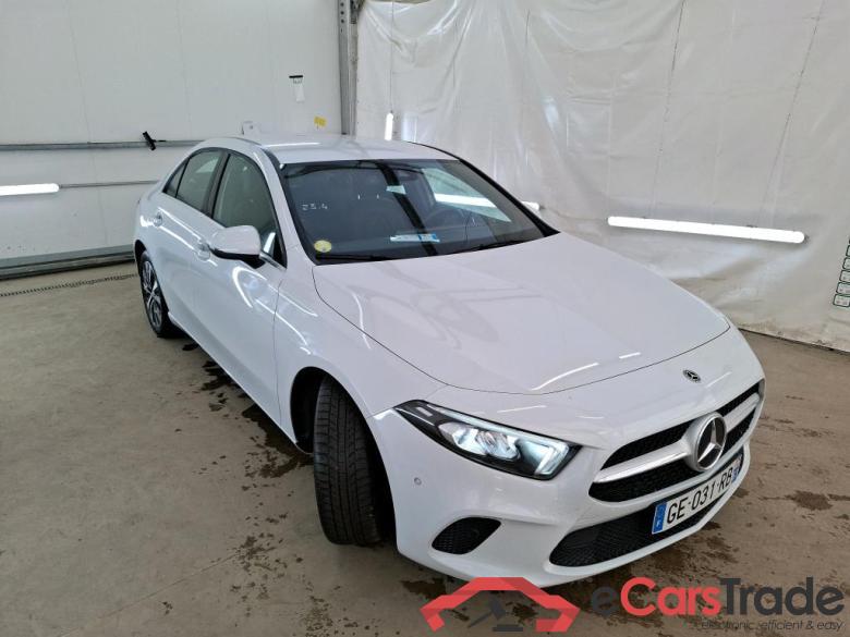Mercedes A 200 d Business Line 8G-DCT MERCEDES-BENZ Classe A Berline / 2018 / 4P / Berline A 200 d Business Line 8G-DCT #4