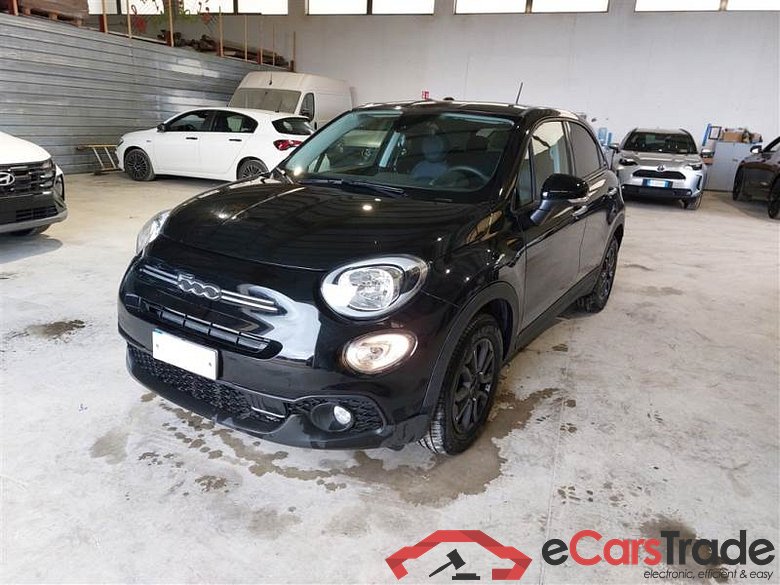 Fiat 13 CLUB FIAT 500X / 2018 / 5P / CROSSOVER 1.3 MJET 95CV E6D CLUB #1