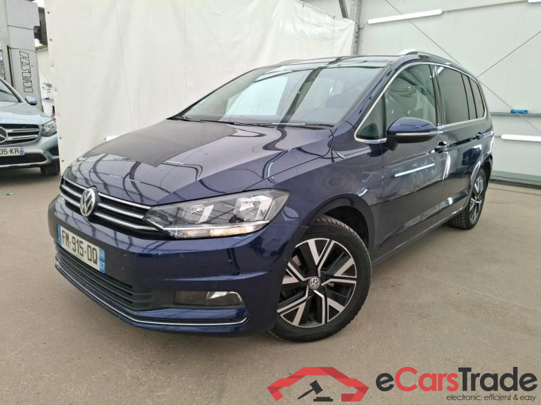 Volkswagen 2.0 TDI 150 DSG7 Carat 7 places VOLKSWAGEN Touran / 2015 / 5P / monospace 2.0 TDI 150 DSG7 Carat 7 places
