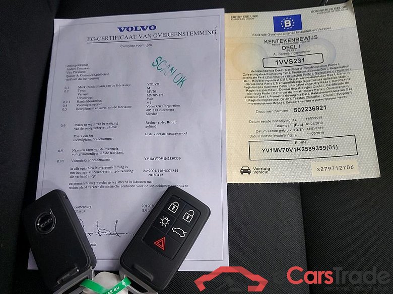 VOLVO - VOL V40 D2 120PK Black Edition #4