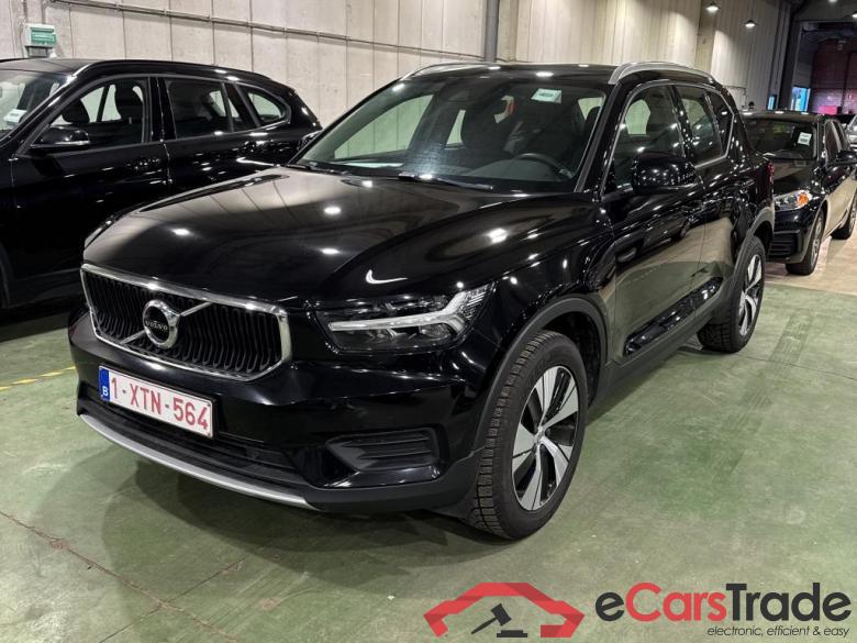 VOLVO XC40 DIESEL 2.0 D3 Momentum Pro #1