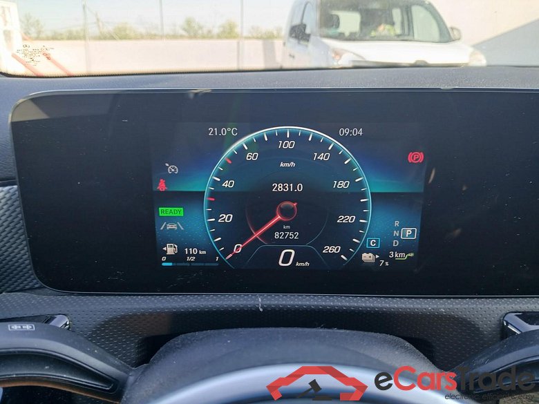 Mercedes Sedán A 250 e Clase A A 250 e (177.186) 1.3 215CV AT8 E6d #4