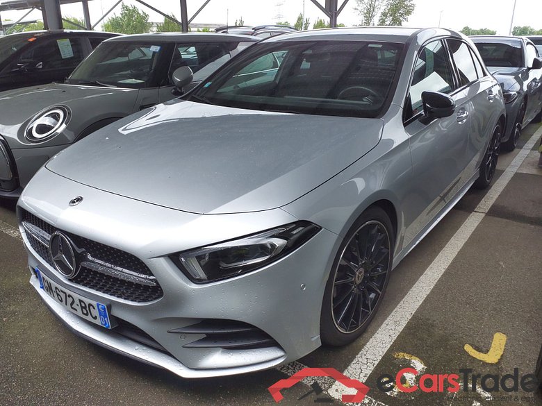 MERCEDES-BENZ A 200 D AMG LINE